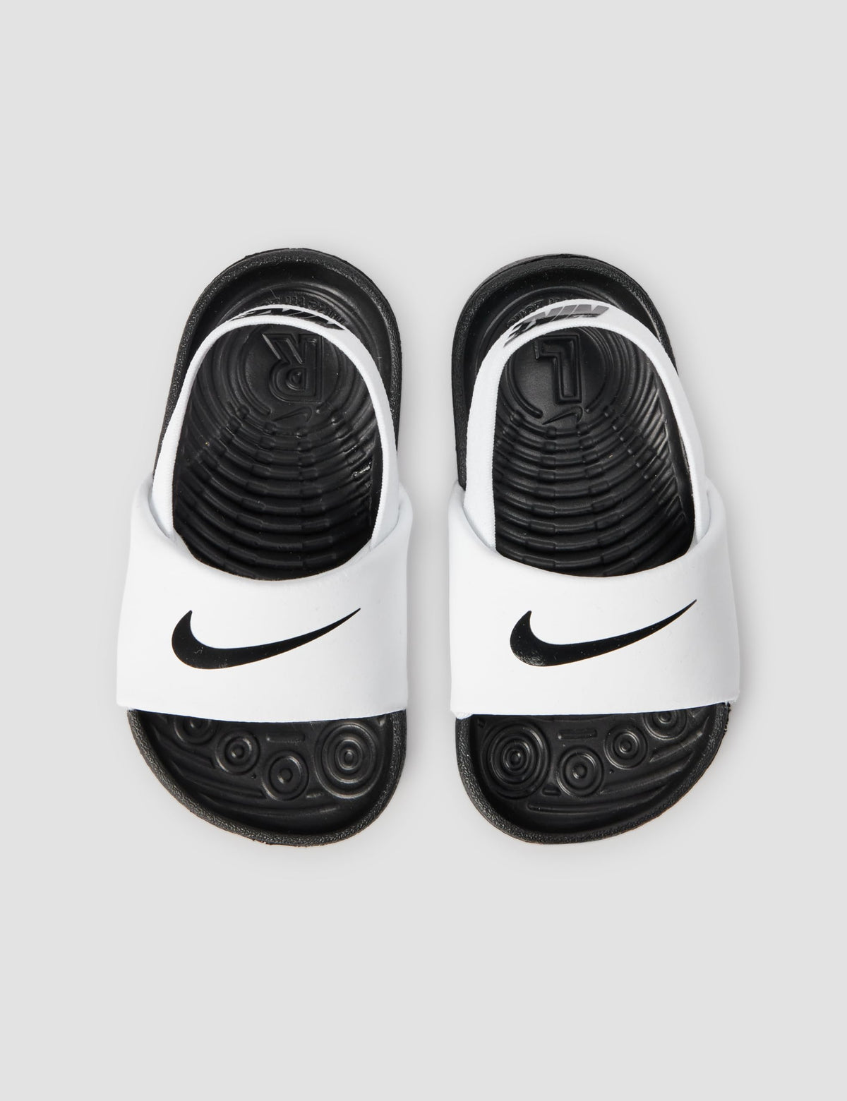 Nike Boys Gymnastics Shoes 9C White Black Synthetic Slip On Performance