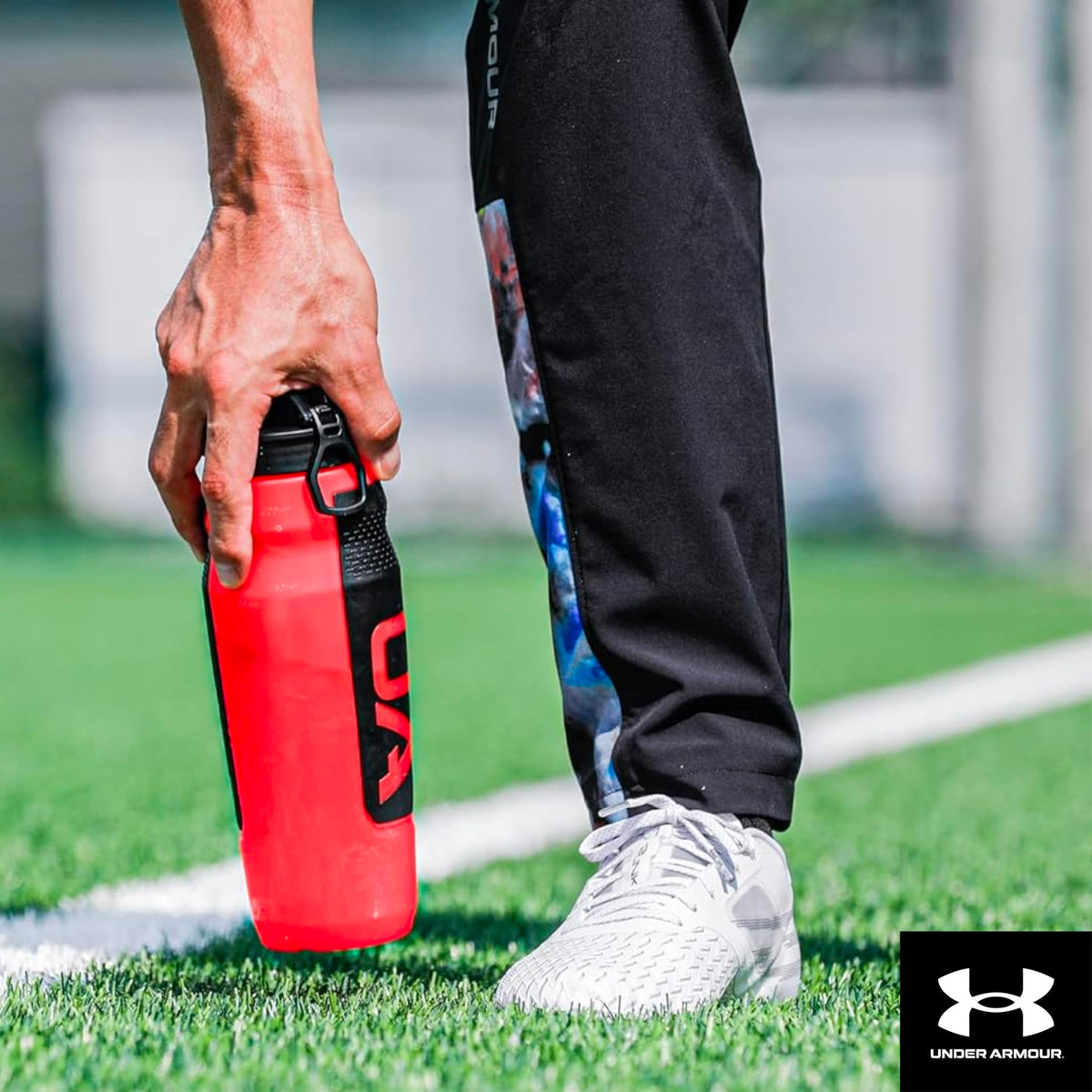 Under Armour 32oz Playmaker Squeeze Water Bottle Pitch Grey BPA-Free Sports