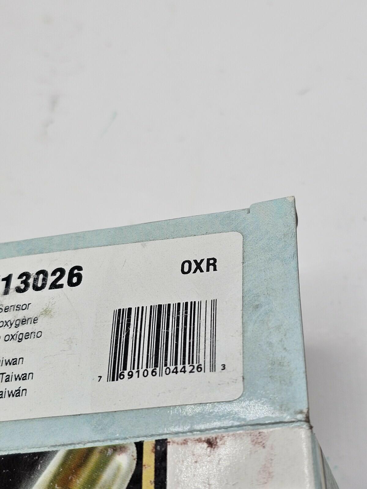 Bosch CX13026 Oxygen Sensor-Engineered (Ref 13026) Cadillac Chevrolet GMC Isuzu