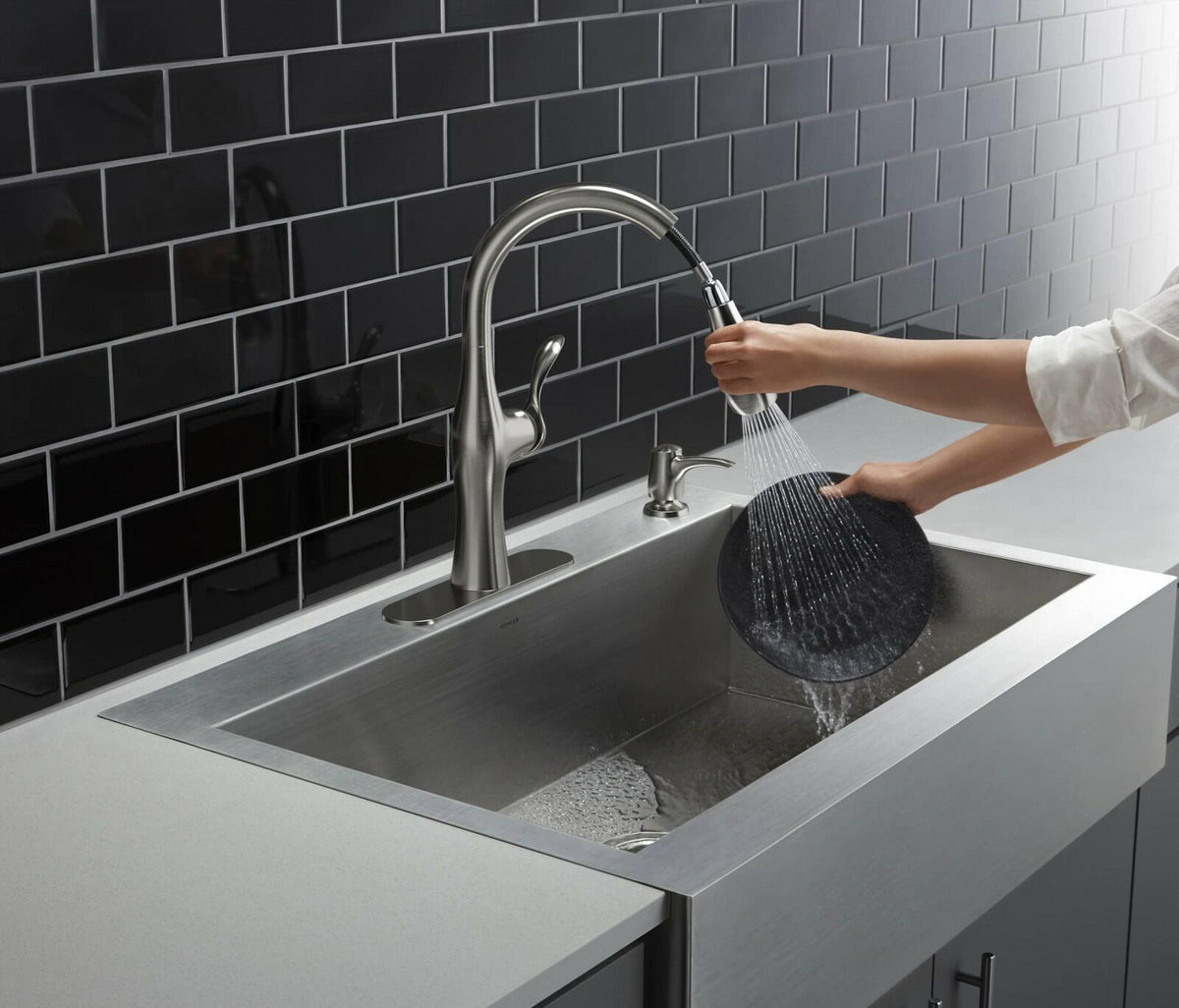 Kohler Alma R45350-SD-VS Pull-Down 1-Handle Kitchen Faucet Vibrant Stainless