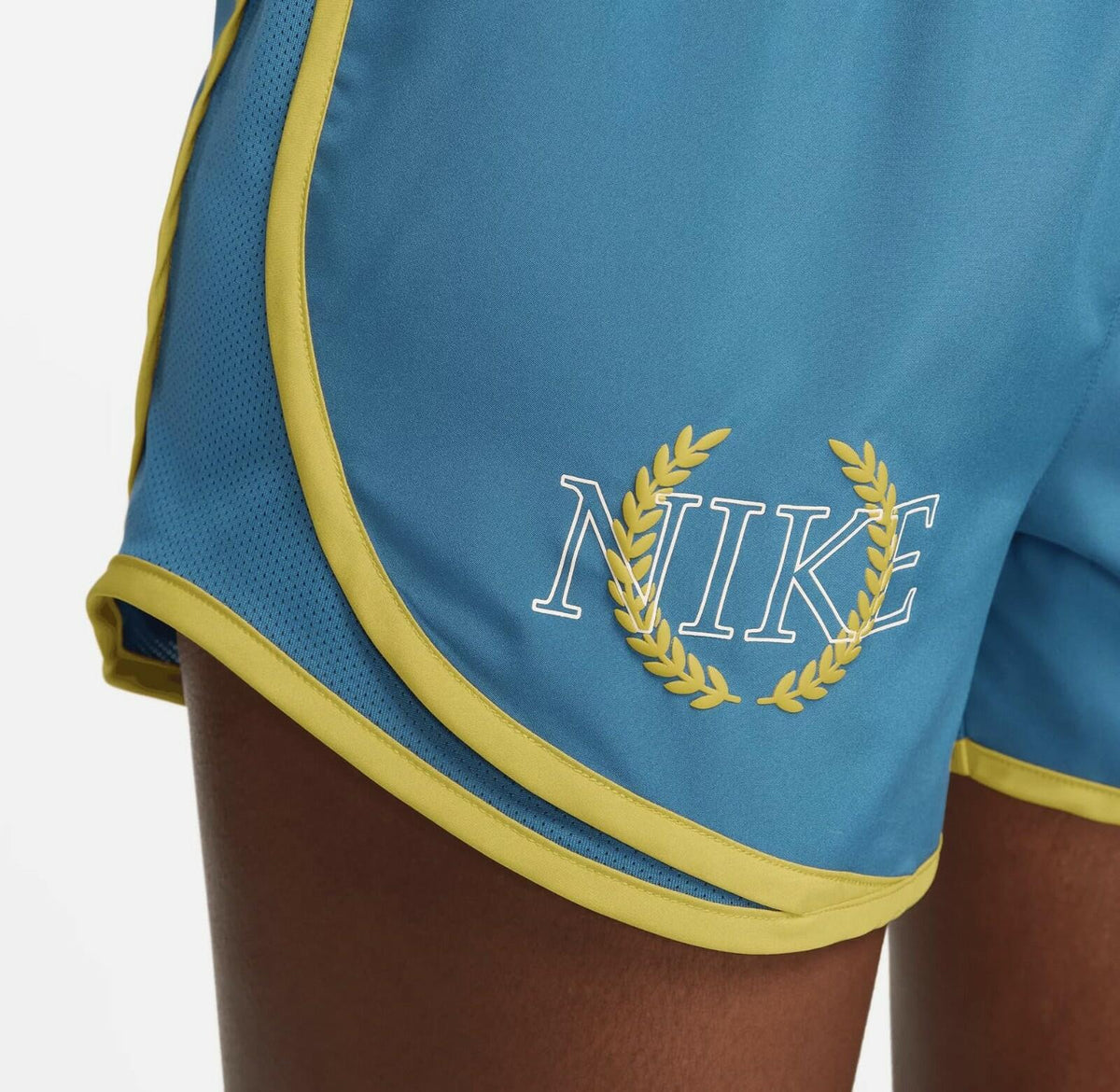 Nike Women's Dri-Fit Tempo Victory Graphic Shorts XX-Large