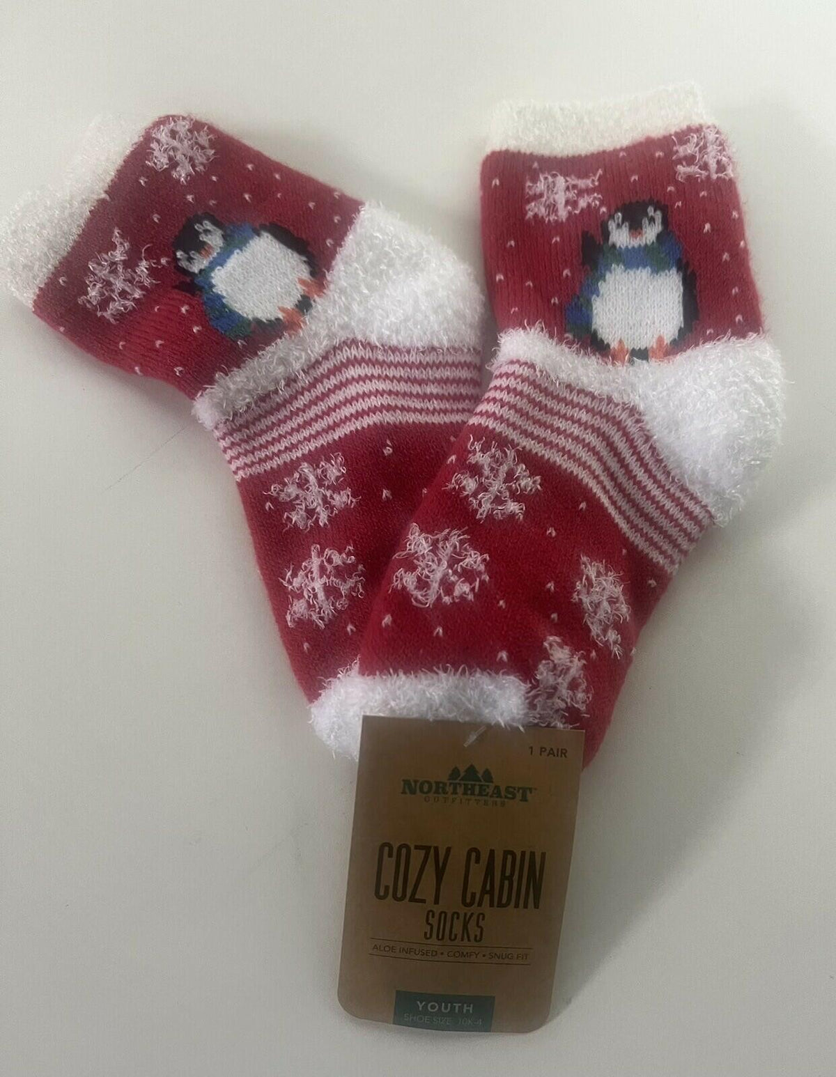 Northeast Outfitters Girls Red Fuzzy Penguin Crew Socks Size 10K-4 Gift