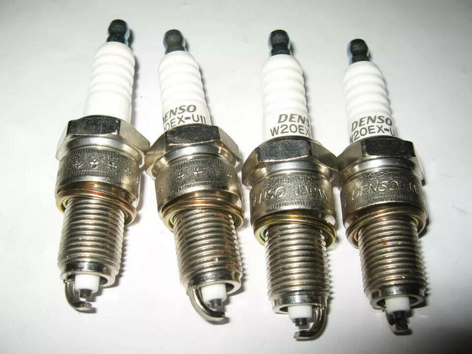 Carquest W20EX-U11 U-Groove Premium Spark Plug 12V 14mm Hex