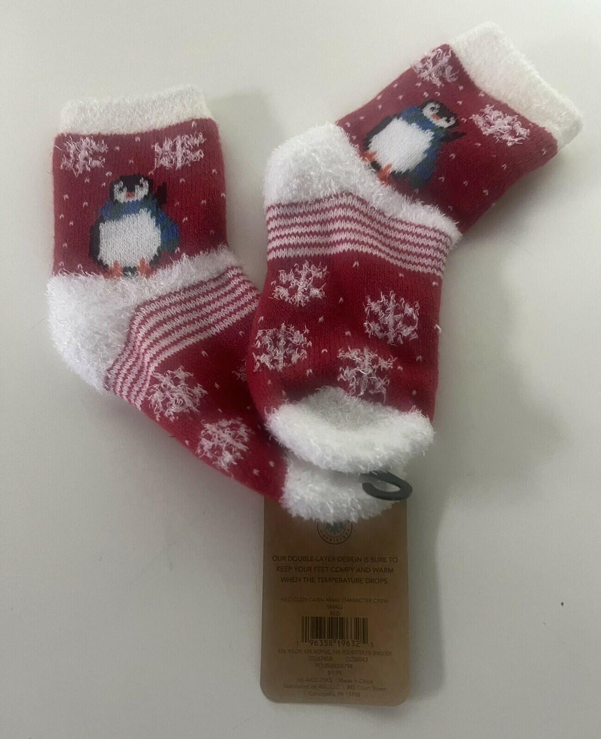 Northeast Outfitters Girls Red Fuzzy Penguin Crew Socks Size 10K-4 Gift