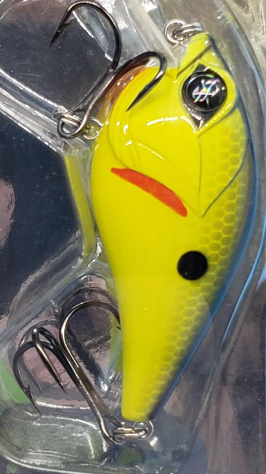 Googan Squad Banger Crankbait 2-1/4" 3/8oz Chartreuse Black Back Fishing Lure