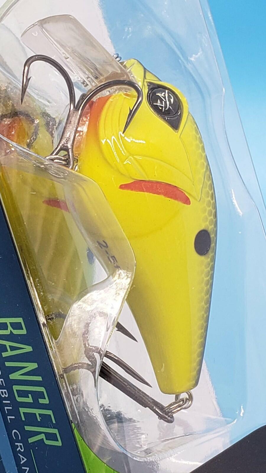 Googan Squad Banger Crankbait 2-1/4" 3/8oz Chartreuse Black Back Fishing Lure