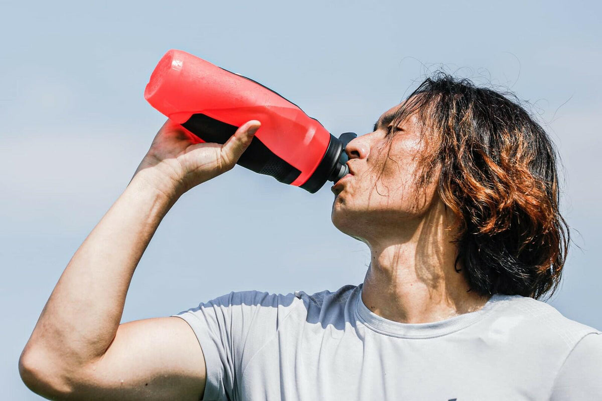 Under Armour 32oz Octane Squeeze Bottle Sports Hydration Water Bottle