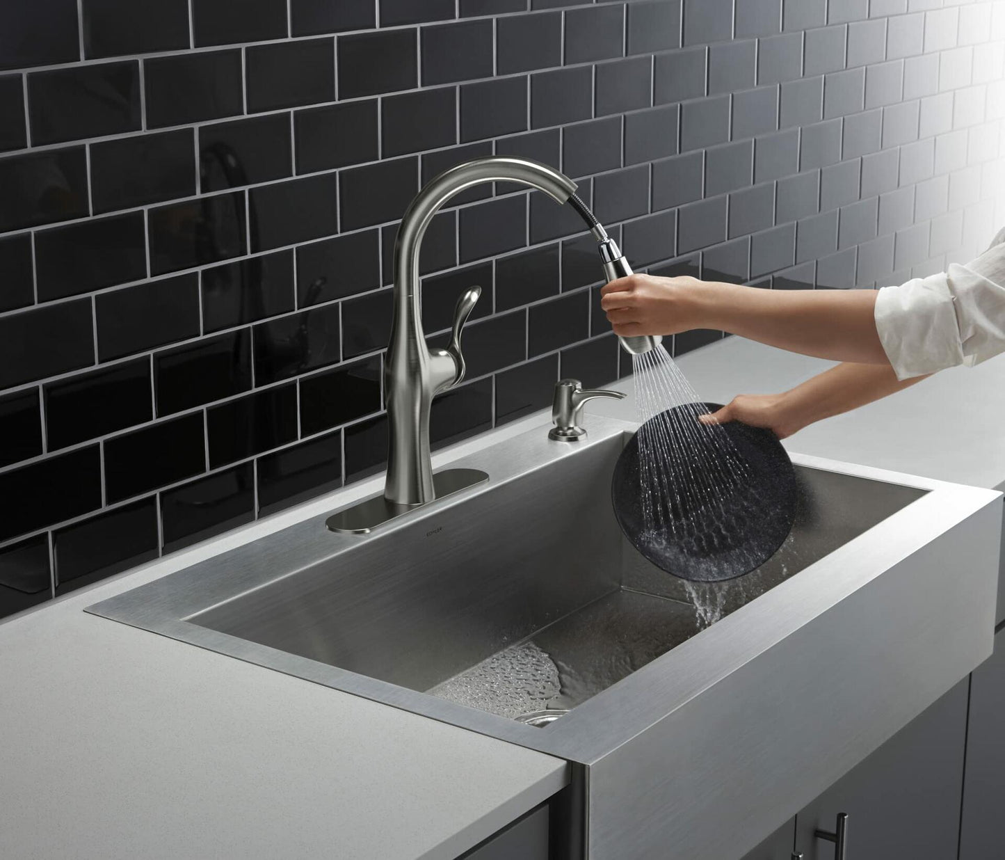 ALMA® PULLDOWN KITCHEN FAUCET