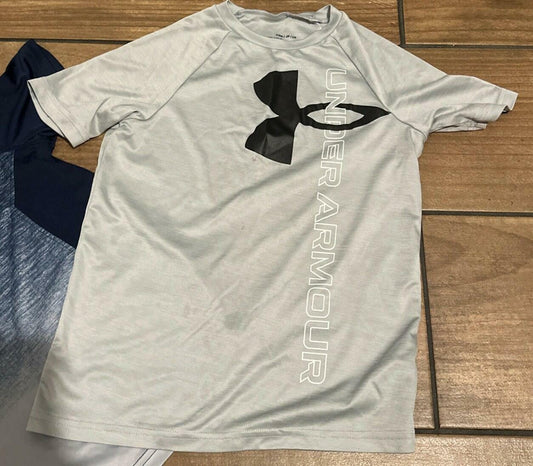 Under Armour Boys' HeatGear Short Sleeve Athletic Shirt - Black/Steel