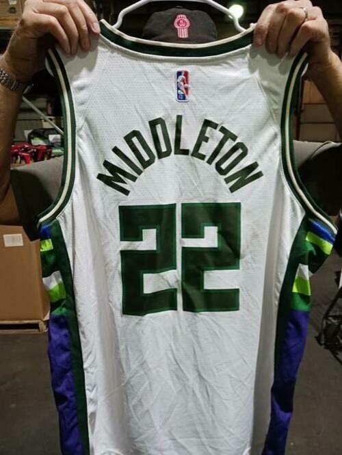 Nike Khris Middleton #22 Milwaukee Bucks 2021-22 City Edition Swingman Jersey